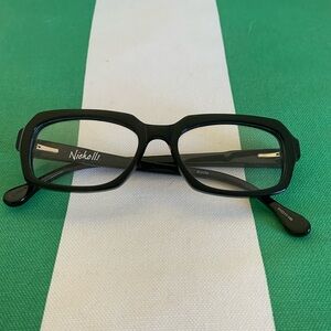 Elizabeth and James Nicholls frames Eyeglass — Never worn!